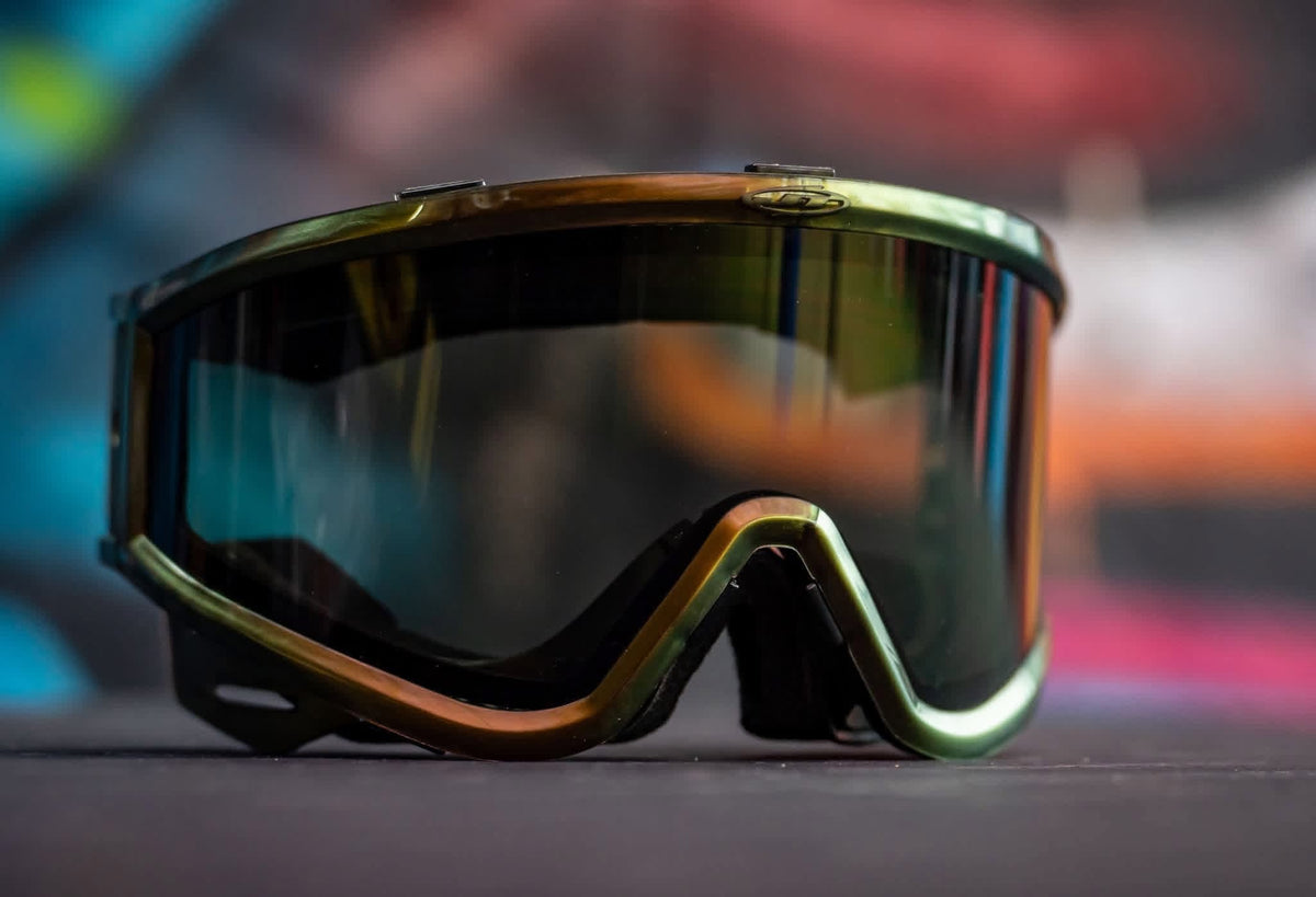 NEW Gold Chameleon Thin Frame